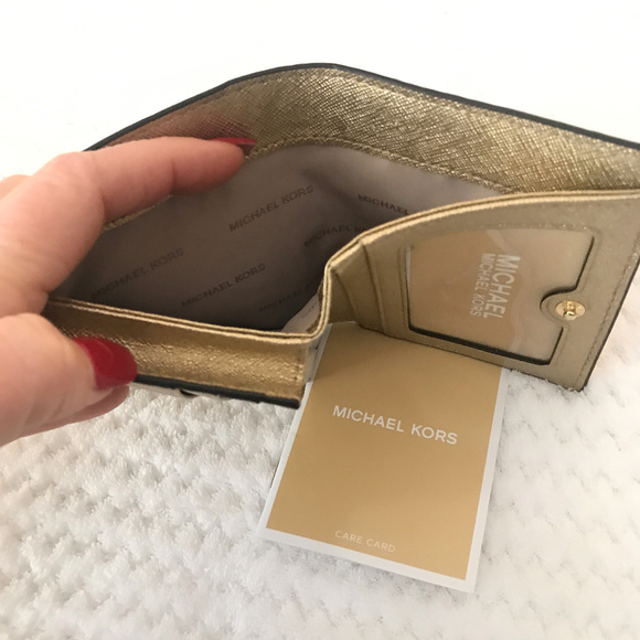Michael Michael Kors mini flap wallet - Picture 4 of 8